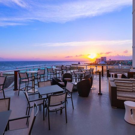 Springhill Suites By Marriott Panama City Beach Beachfront Exterior foto