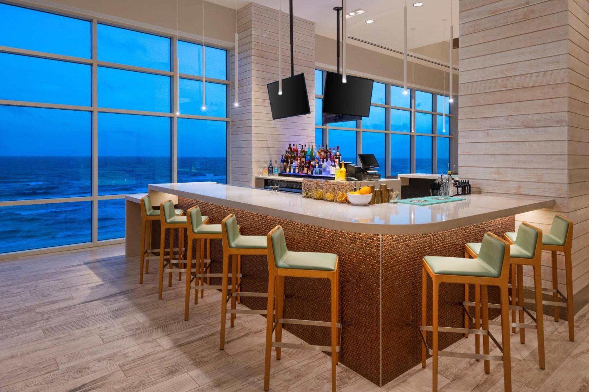 Springhill Suites By Marriott Panama City Beach Beachfront Exterior foto