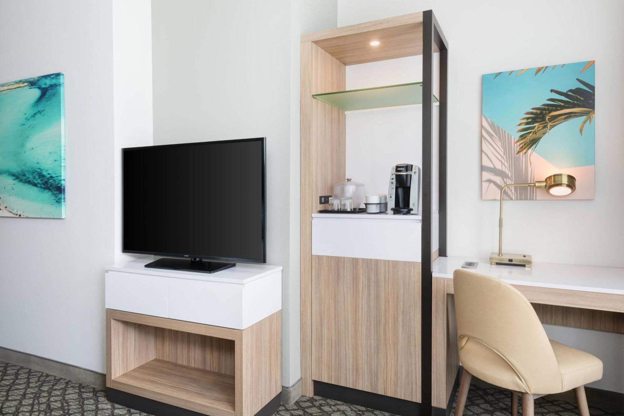 Springhill Suites By Marriott Panama City Beach Beachfront Exterior foto